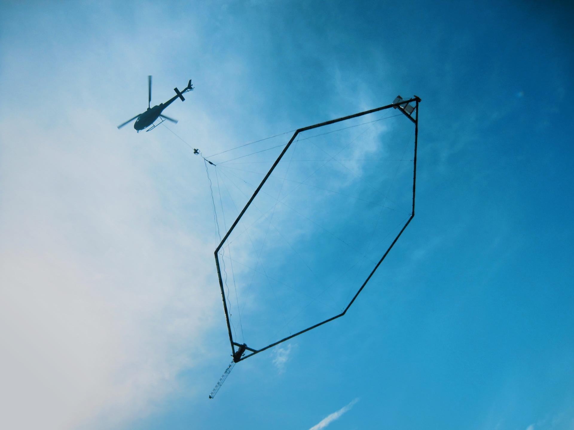 We collaborated with SkyTEM and GEI Consultants to conduct airborne electromagnetic (AEM) field surveys for the California Department of Water Resources. A helicopter uses equipment to transmit electromagnetic waves to the earth to paint a digital picture of the terrain below the surface. The goal is to create detailed maps of the state’s high-and medium priority groundwater basins.